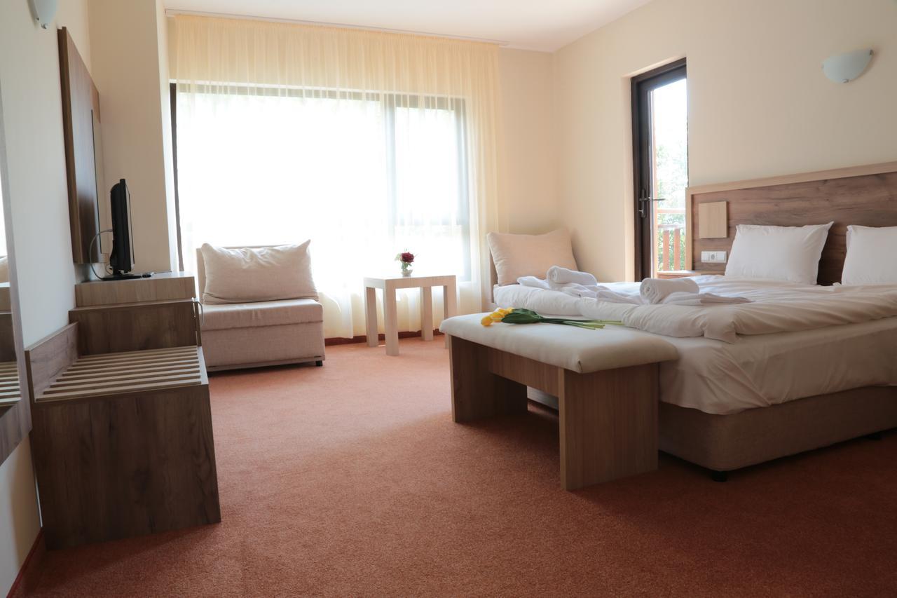 Sveti Nikola Family Hotel Sapareva Banya ภายนอก รูปภาพ