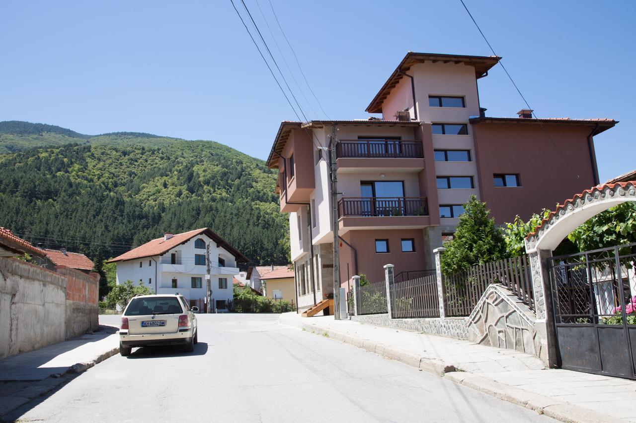 Sveti Nikola Family Hotel Sapareva Banya ภายนอก รูปภาพ